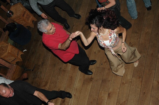 min 2006 10 31 latino 203